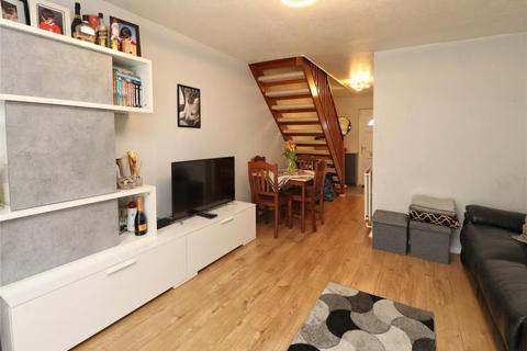 2 bedroom terraced house to rent, Wych Hill Park, Woking GU22