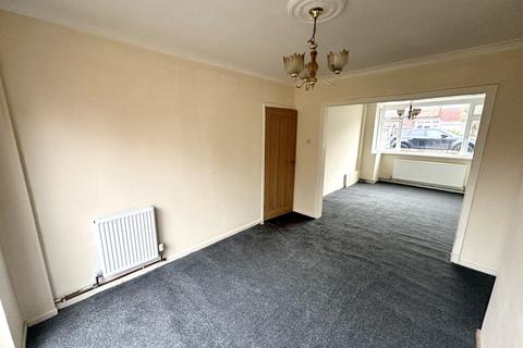 3 bedroom semi-detached house to rent, Crossland Crescent, Wolverhampton WV6