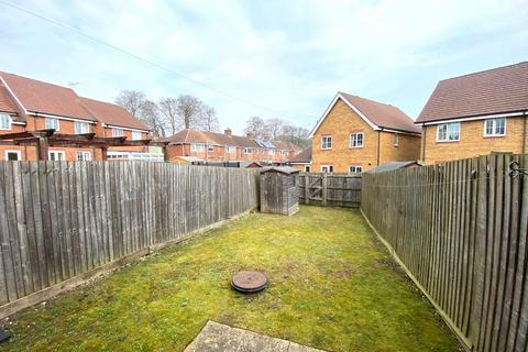 3 bedroom terraced house to rent, Charles Vesey Road, Tidworth, SP9