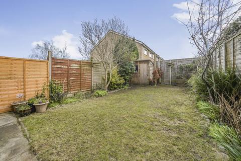 53 Badger Close, Guildford, GU2 9WA