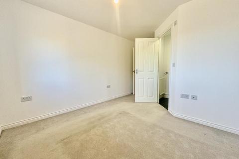 2 bedroom flat to rent, Honduras Gardens, Newton Leys