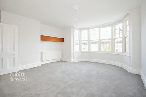 1 bedroom flat to rent, Cornwall Gardens Brighton BN1