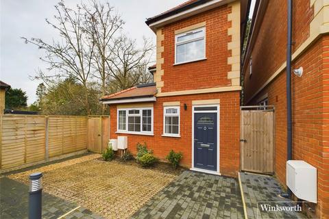 3 bedroom detached house for sale, Maxwelton Close, Mill Hill NW7