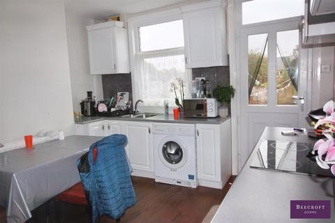 2 bedroom terraced house for sale, Pearsons Field, Wombwell, Barnsley