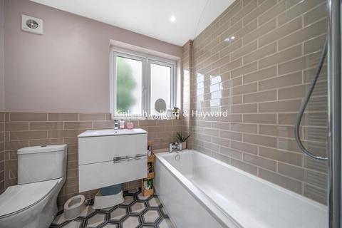 27 Woodside Avenue, Chislehurst, BR7 6BX