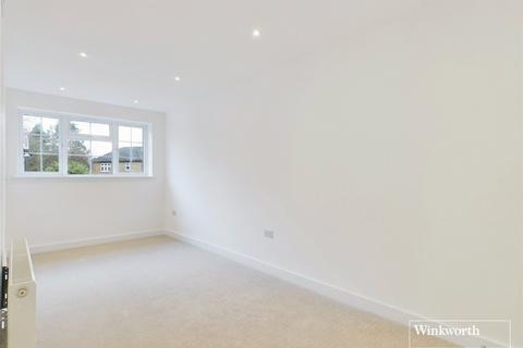 3 bedroom detached house for sale, Maxwelton Close, Mill Hill NW7