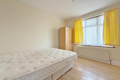 undefined, Inwood Road, Hounslow, TW3