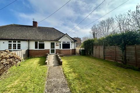 3 bedroom bungalow to rent, Merrow Lane, Guildford GU4