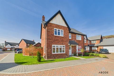 4 bedroom detached house for sale, Sanderson Close, Burton On Trent DE13