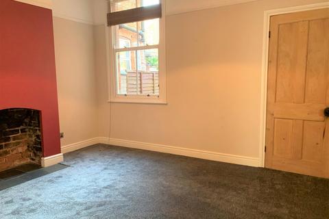 2 bedroom terraced house to rent, Barclay Street, Leicester