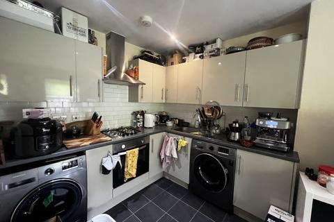 4 bedroom terraced house to rent, Lansdowne Road, Croydon CR0