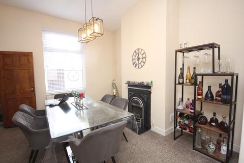 3 bedroom terraced house to rent, Bridge Road, Preston PR2