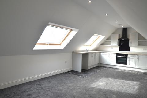 2 bedroom apartment to rent, The Beacons, Pickersleigh Avenue, Malvern, Worcestershire, WR14 2FH