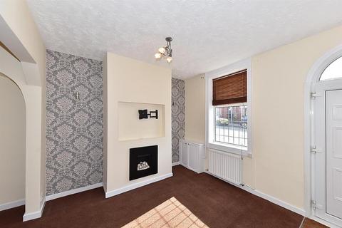 2 bedroom terraced house to rent, Buxton Road, Macclesfield, Cheshire, SK11 7ET