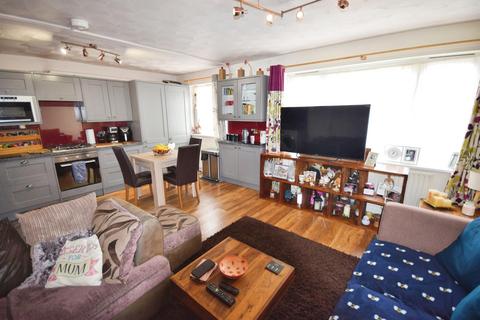 2 bedroom flat for sale, Roman Bank, Skegness PE25