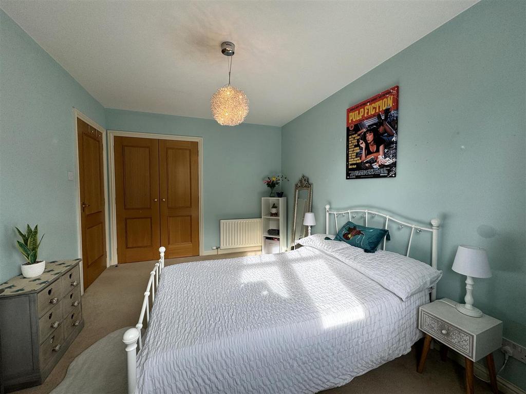 Bedroom 2.2.jpg