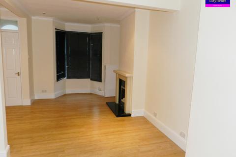 3 bedroom house to rent, Downs Road, Enfield EN1