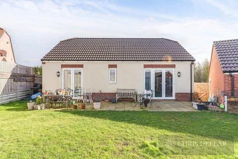 2 bedroom detached bungalow for sale, Hurry Close, Buntingford