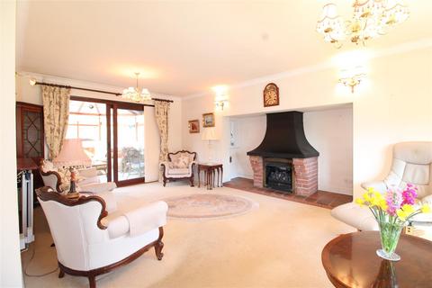 4 bedroom detached house for sale, Campion Grove, Halesowen