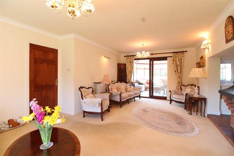 4 bedroom detached house for sale, Campion Grove, Halesowen