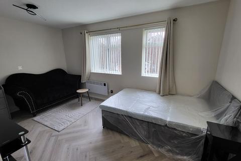 undefined, Carnegie Avenue, Tipton