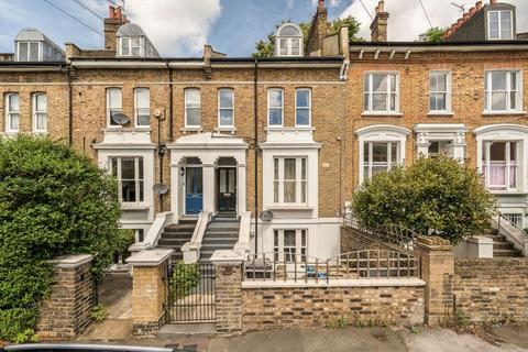 2 bedroom maisonette to rent, Cressingham Road, London SE13