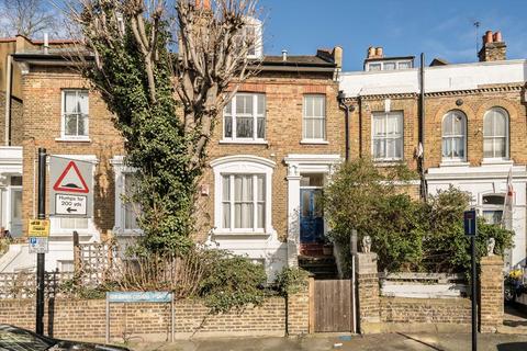 2 bedroom maisonette to rent, Cressingham Road, London SE13