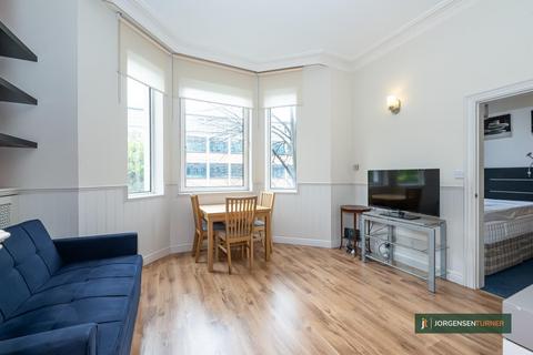 1 bedroom flat to rent, Sinclair Gardens, Brook Green, W14