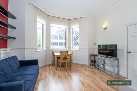 1 bedroom flat to rent, Sinclair Gardens, Brook Green, W14