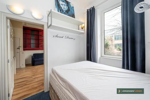 1 bedroom flat to rent, Sinclair Gardens, Brook Green, W14, London