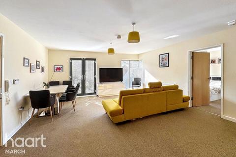 2 bedroom apartment for sale, Old Station Road, Ramsey