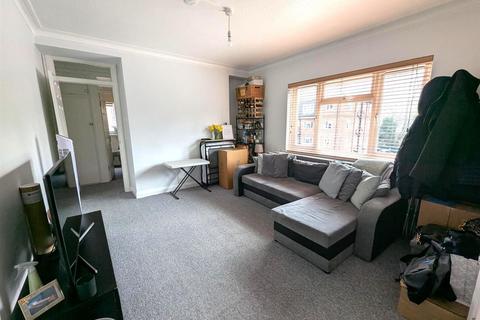 2 bedroom house to rent, North End Road, Wembley