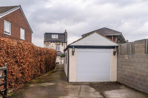 3 bedroom detached house for sale, Leeds Road, Birstall