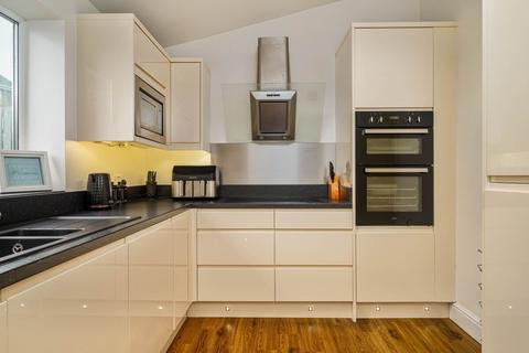 3 bedroom detached house for sale, Leeds Road, Birstall