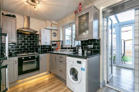 15 Belgrave Walk, Mitcham, CR4 3QQ