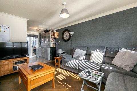 15 Belgrave Walk, Mitcham, CR4 3QQ