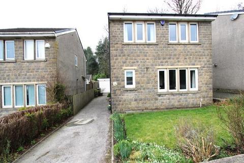 4 bedroom detached house for sale, Pennine Close, Queensbury, Bradford