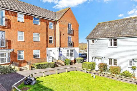 2 bedroom ground floor flat for sale, Toad Hall Crescent, Chattenden, Rochester, Kent