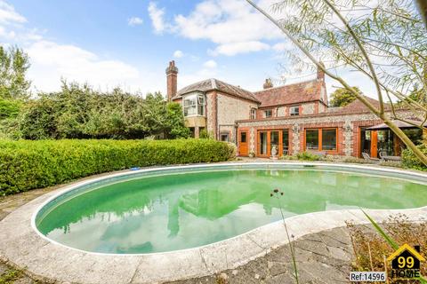 5 bedroom detached house for sale, Lyminster Road, Littlehampton, West Sussex, BN17