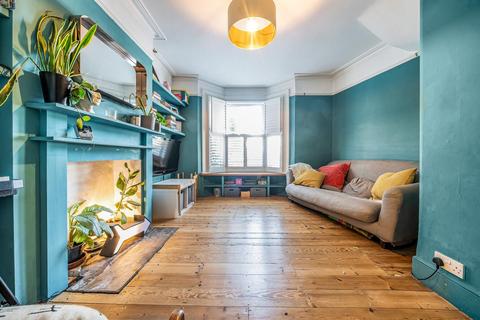 74 Bradgate Road, London, SE6 4TR
