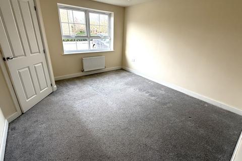 3 bedroom end of terrace house to rent, Hobby Street , Preston, PR4