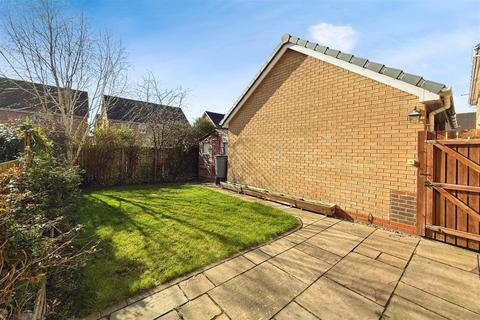 3 bedroom semi-detached house for sale, Providence Crescent, Hull