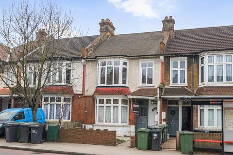 3 bedroom maisonette for sale, Brownhill Road, London