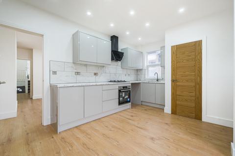 3 bedroom maisonette for sale, Brownhill Road, London