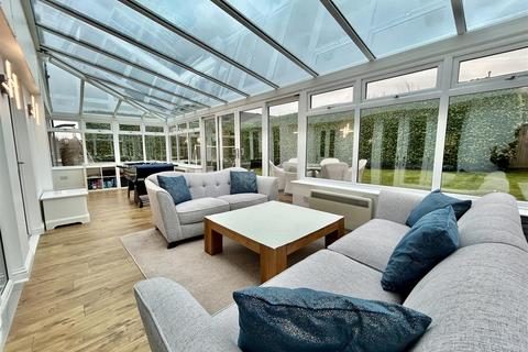 6 bedroom detached house for sale, Grange Farm Court, Micklefield, Leeds