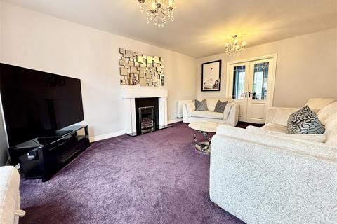 6 bedroom detached house for sale, Grange Farm Court, Micklefield, Leeds