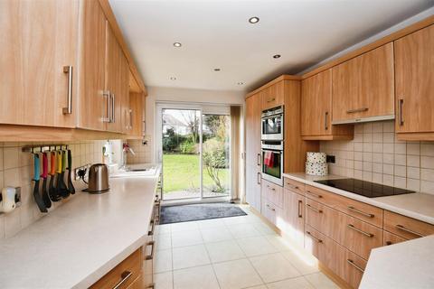 3 bedroom semi-detached house for sale, The Link, Hull