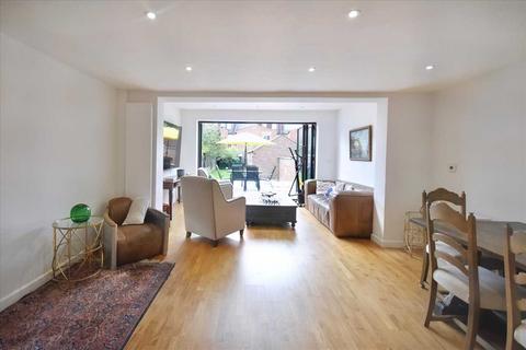 4 bedroom end of terrace house to rent, Oxford Road South, Chiswick, Chiswick