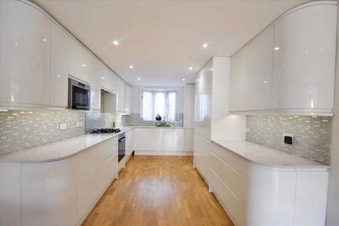 4 bedroom end of terrace house to rent, Oxford Road South, Chiswick, Chiswick