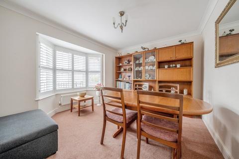 59 Ampthill Road, Shefford, SG17 5AZ
